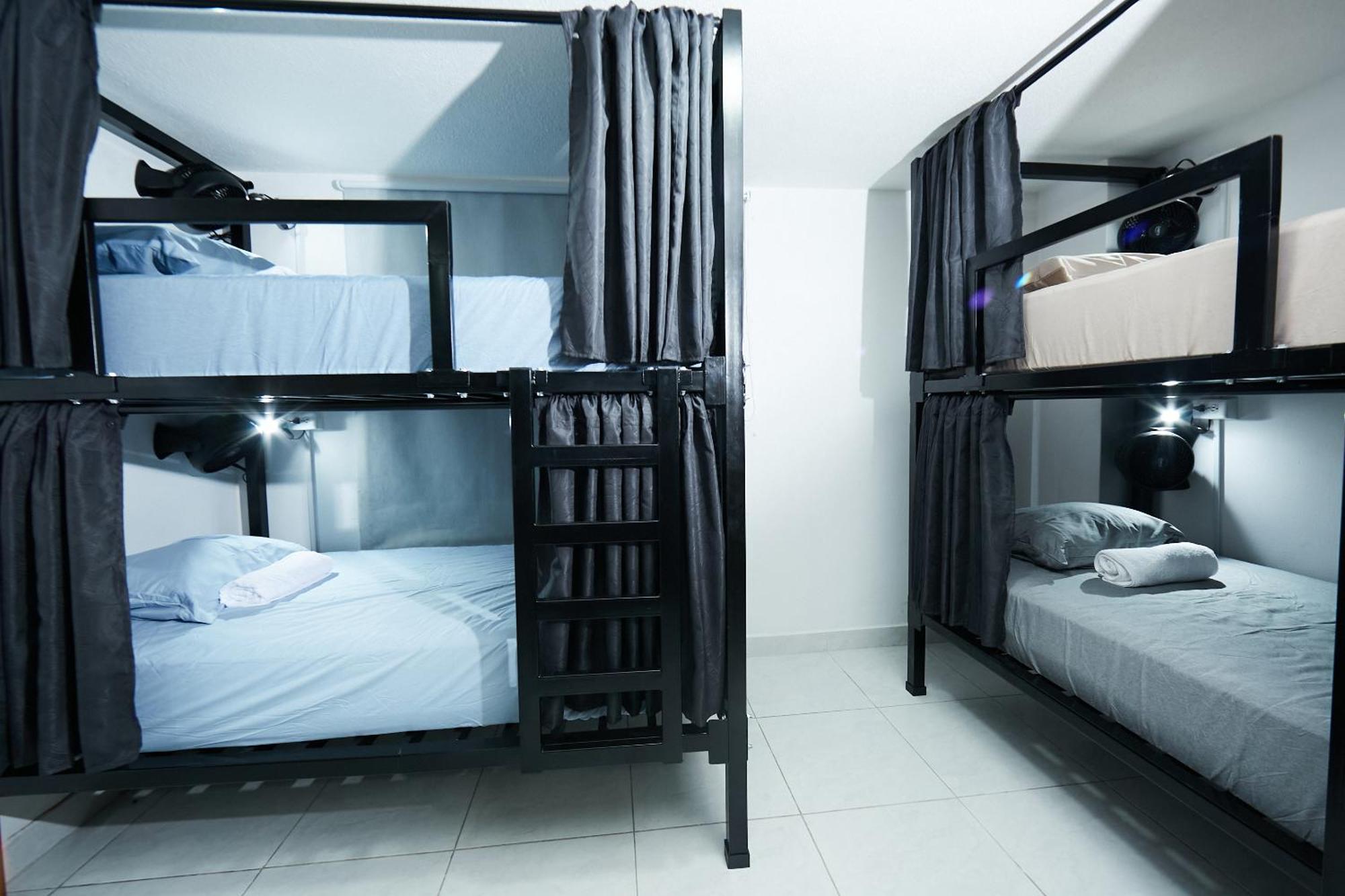 Guest house Casa Host 72